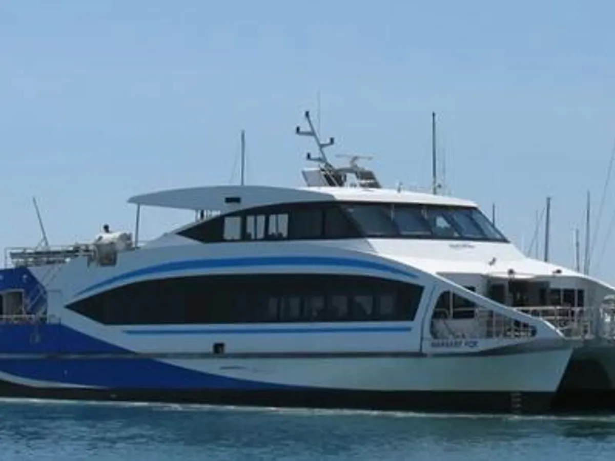Navio de transporte de passageiros (Ferry) à venda