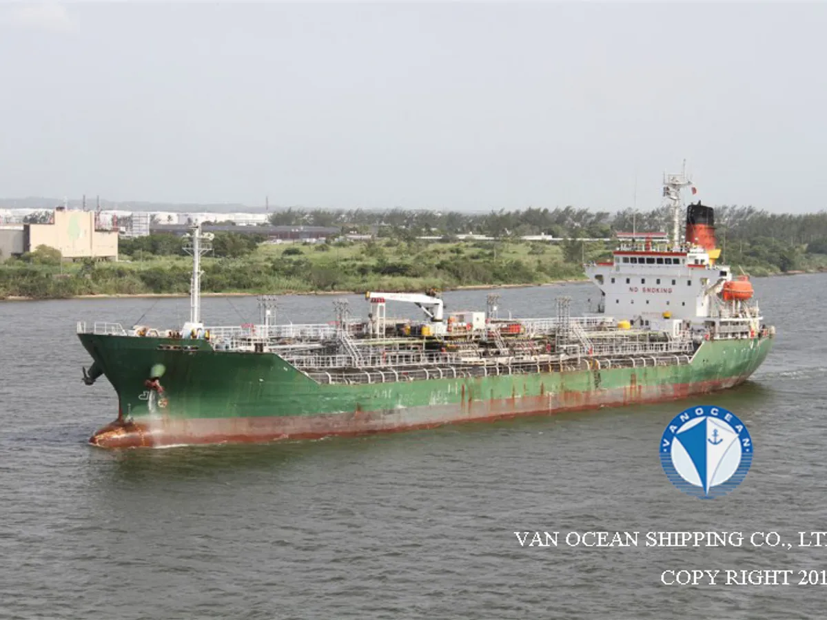 Navio-tanque de óleo/produtos químicos à venda