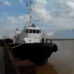 Rebocador à venda