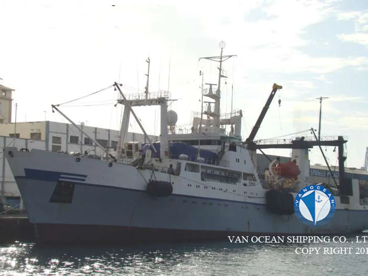 Navio de pesca de arrasto à venda