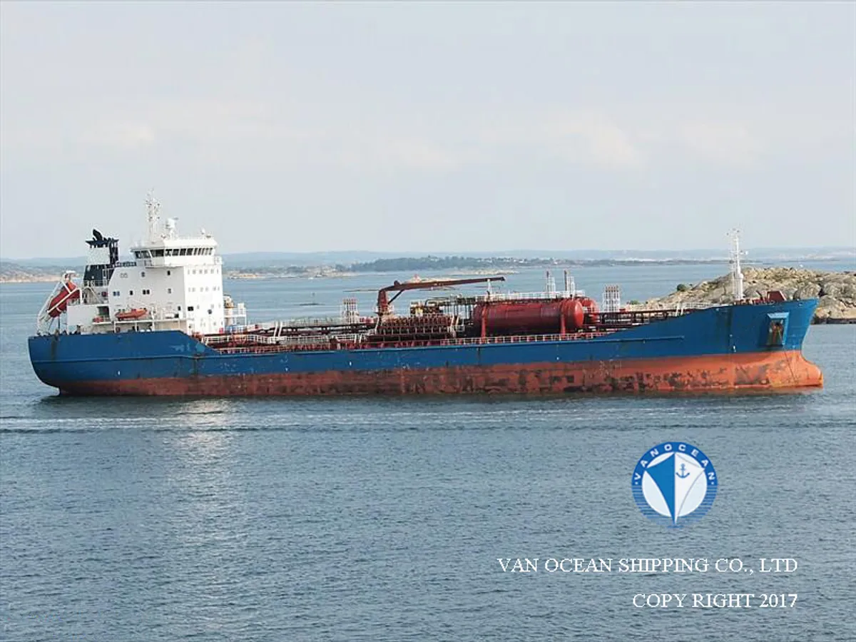 Navio-tanque de óleo/produtos químicos à venda