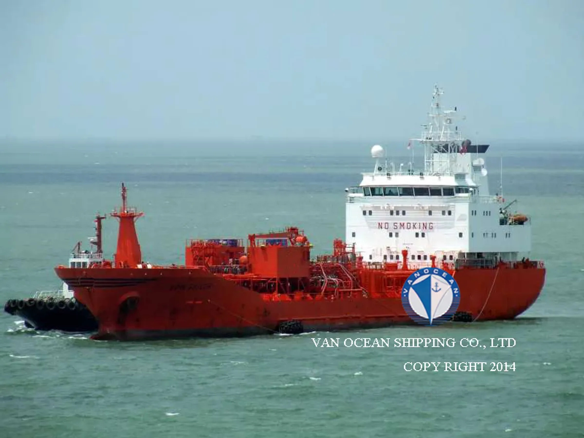 Navio-tanque de óleo/produtos químicos à venda