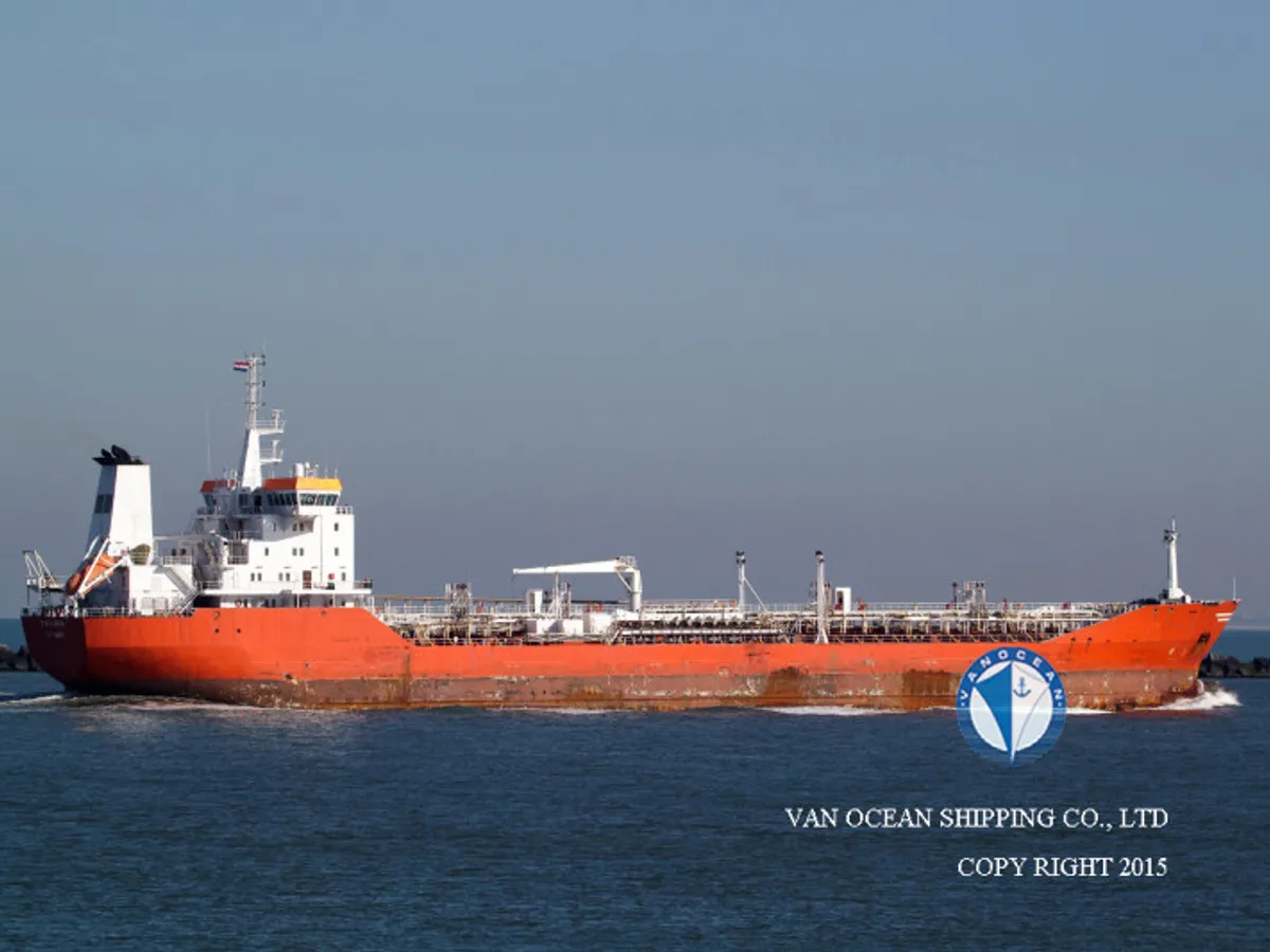 Navio-tanque de óleo/produtos químicos à venda