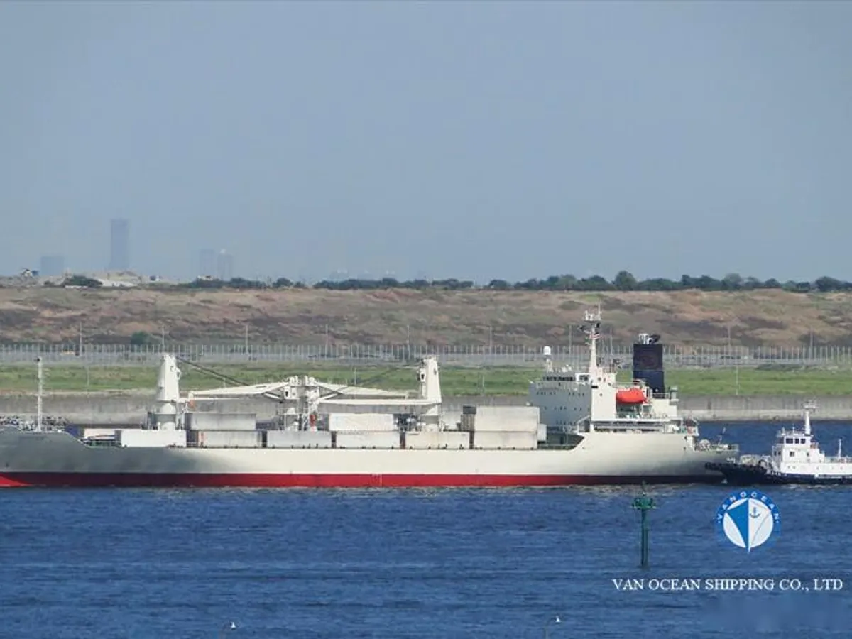 Navio frigorífico à venda