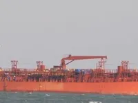 Navio-tanque de óleo/produtos químicos à venda