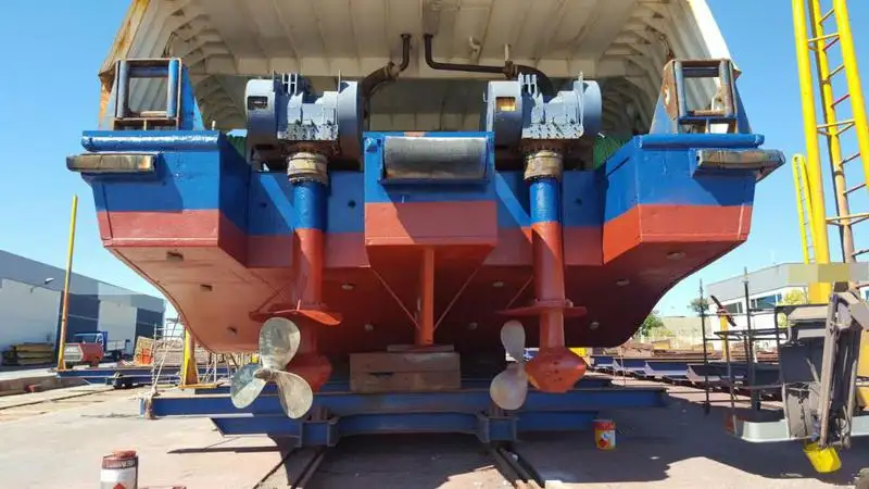 Barcos de trabalho à venda