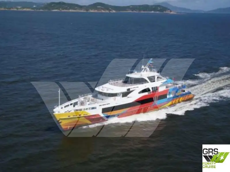 Navio de passageiros à venda