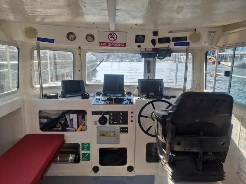 Catamarã à venda