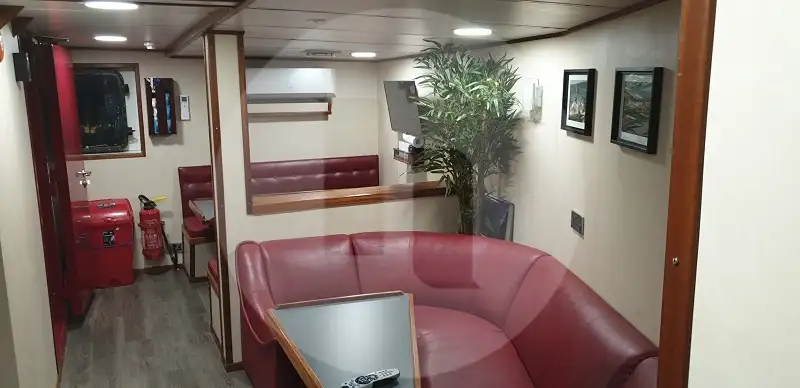 Navio de pesca de arrasto à venda