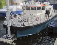 Barco de tripulação à venda