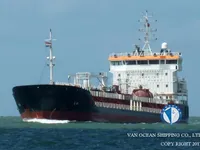 Navio-tanque de óleo/produtos químicos à venda
