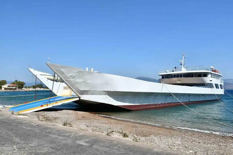 Balsa de desembarque, tanque à venda