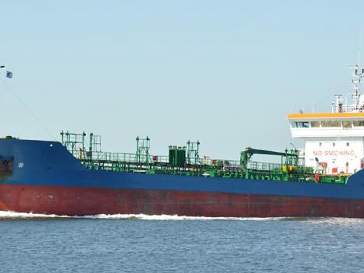 Navio-tanque de óleo/produtos químicos à venda