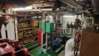 Navio de abastecimento à venda