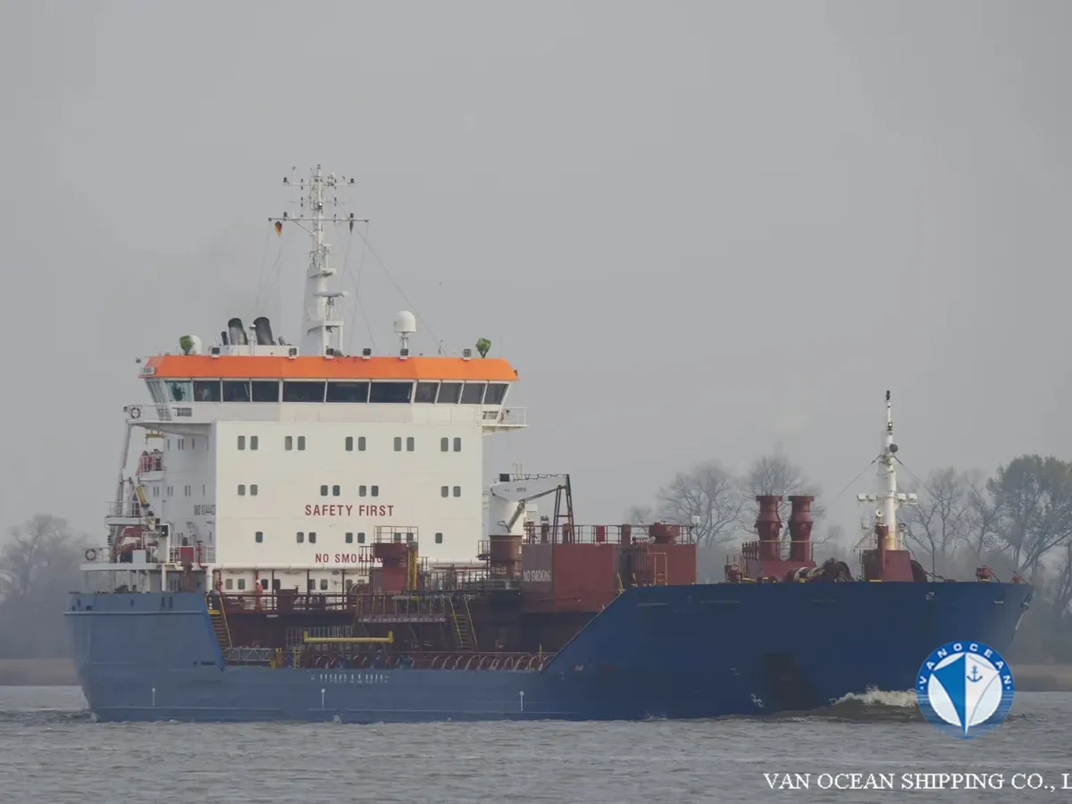 Navio-tanque de óleo/produtos químicos à venda