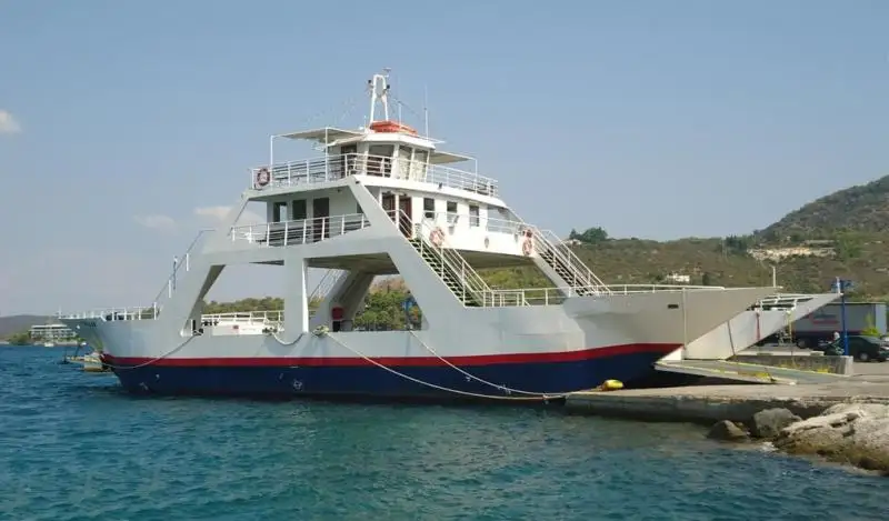 Navio RoPax à venda