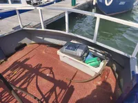 Navio de pesca à venda