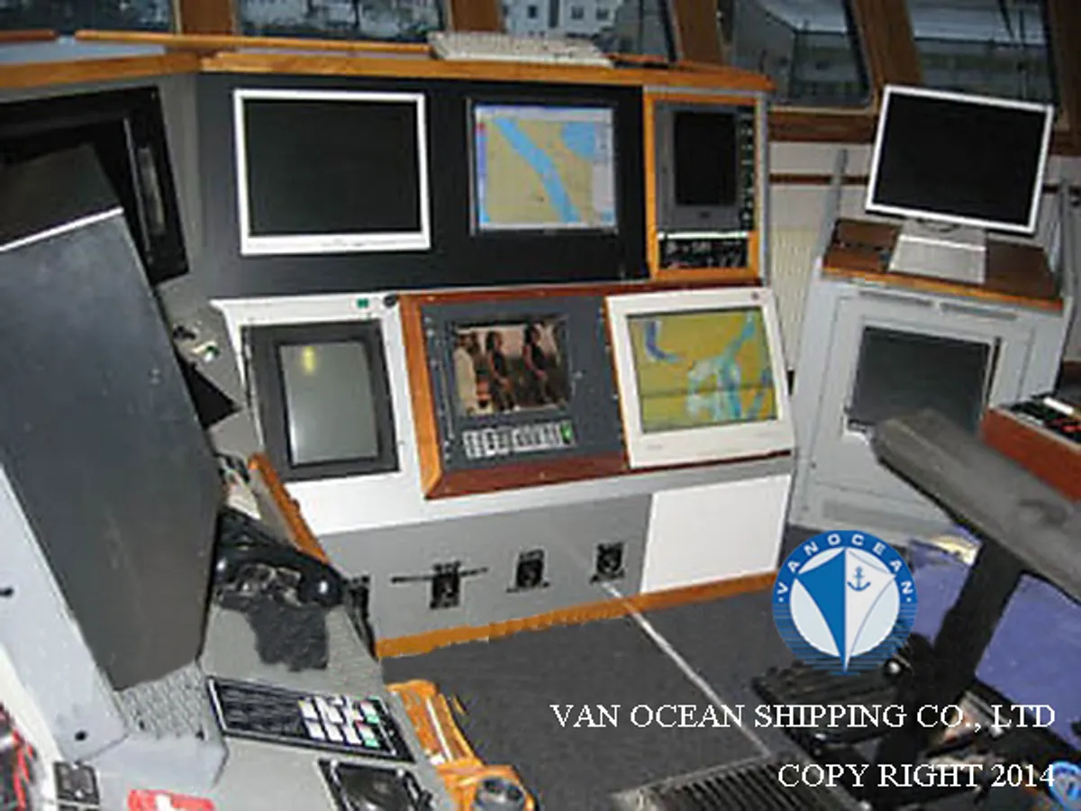 Navio de pesca de arrasto à venda