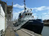 Navio de pesquisa à venda