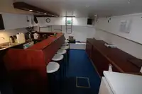 Barcaça à venda