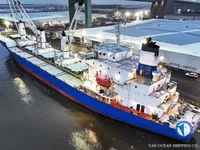 Navio frigorífico à venda