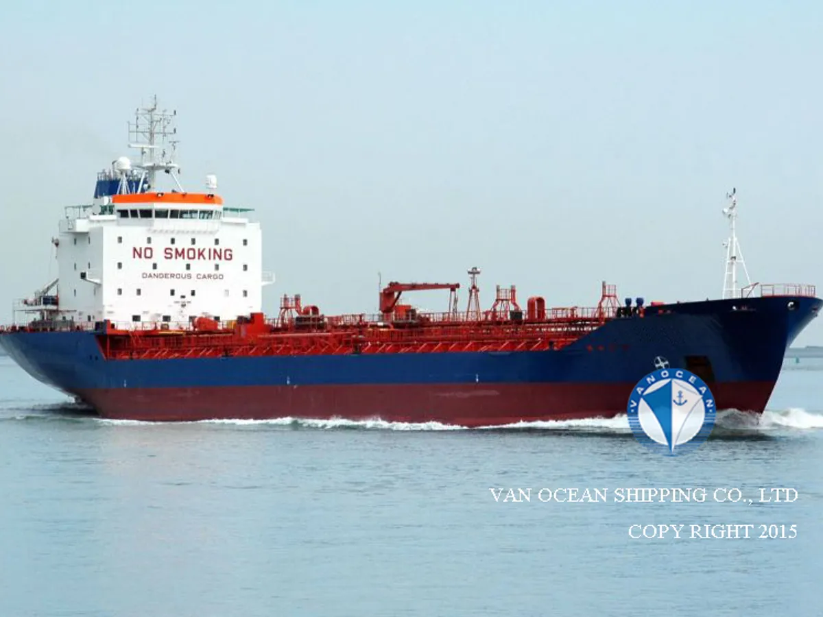 Navio-tanque de óleo/produtos químicos à venda