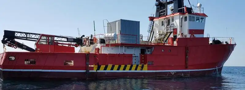 Navio frigorífico à venda