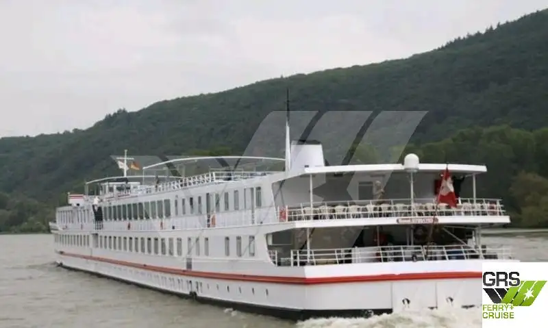 Navio de cruzeiro à venda