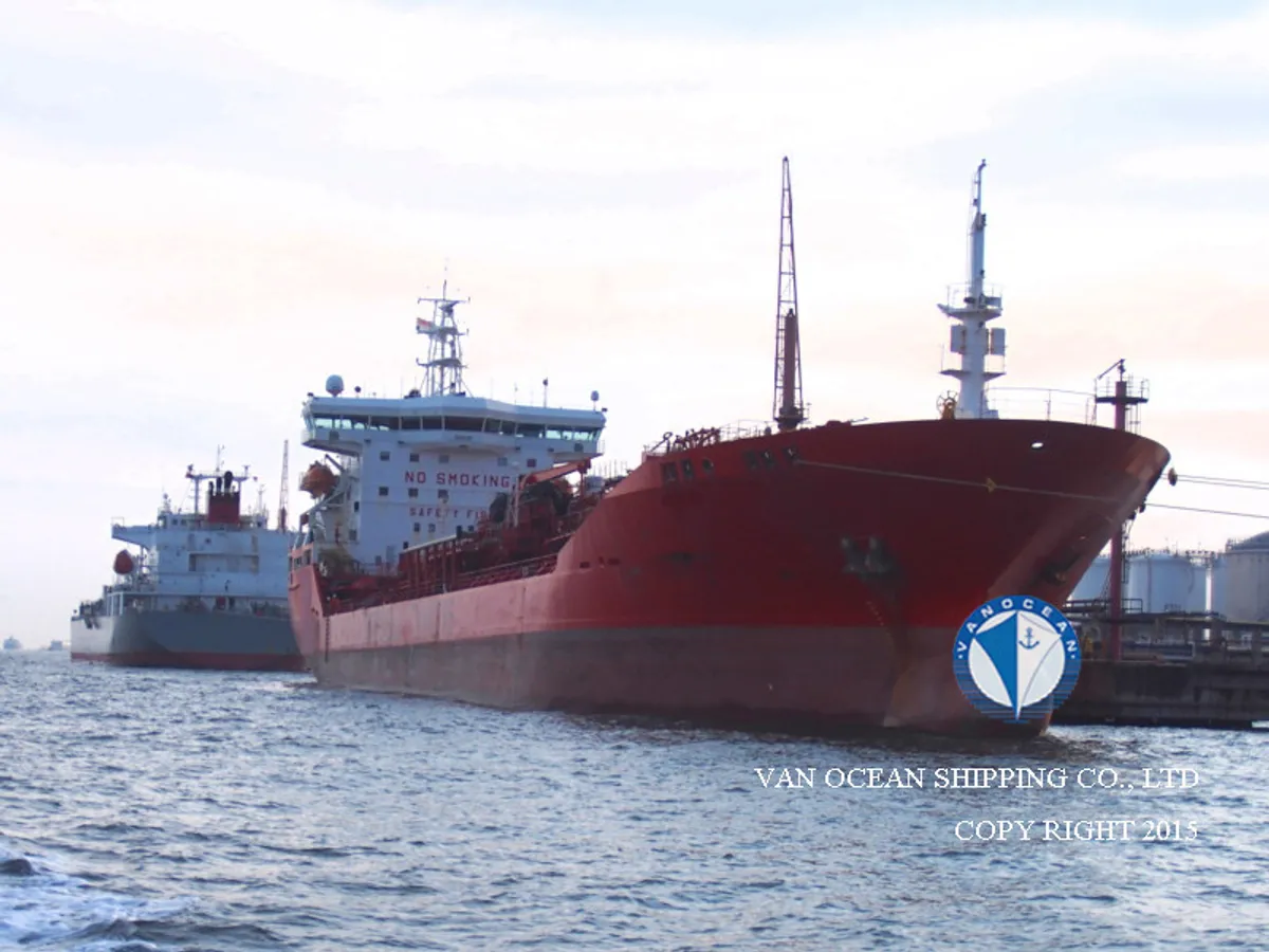 Navio-tanque de óleo/produtos químicos à venda
