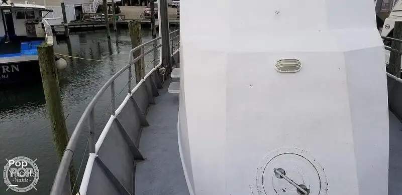 Navio de pesca de arrasto à venda