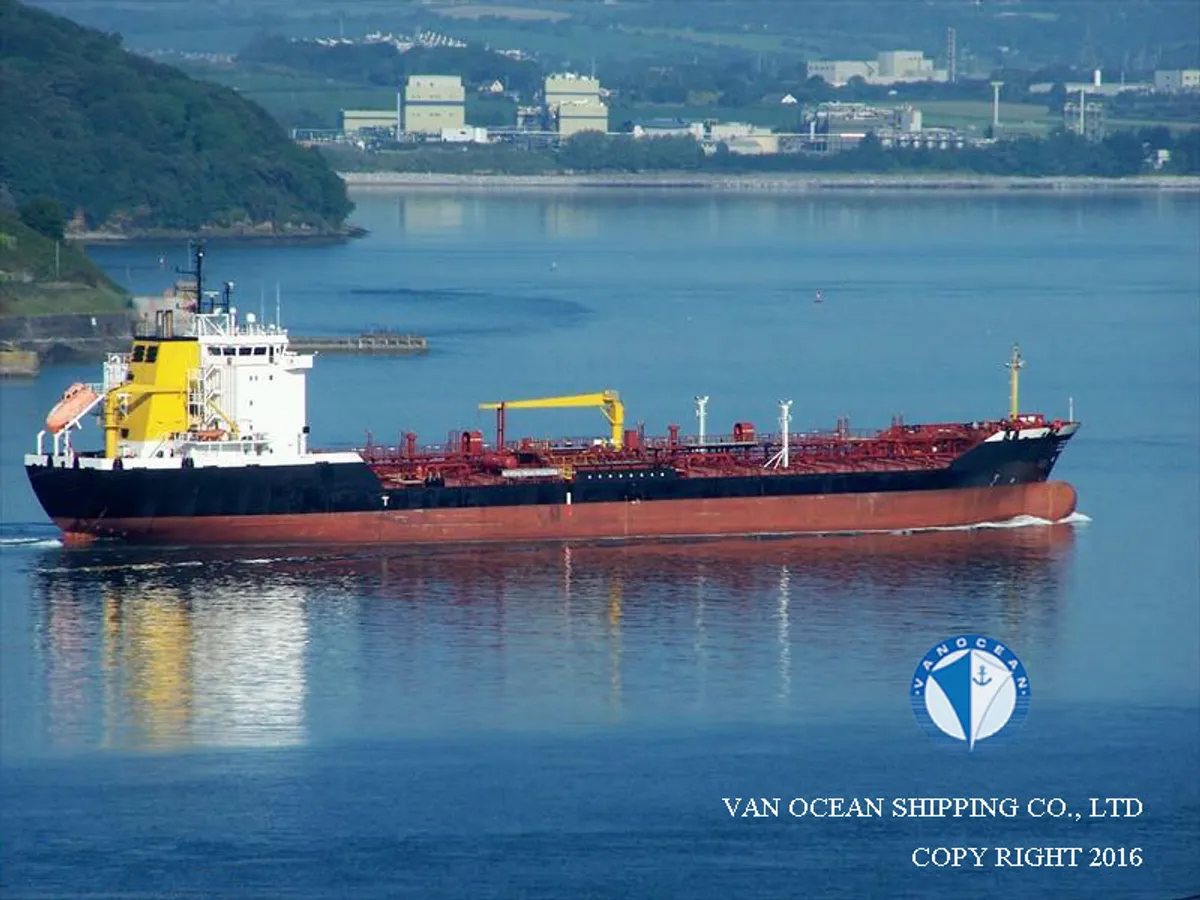 Navio-tanque de óleo/produtos químicos à venda