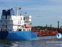 Navio-tanque de óleo/produtos químicos à venda