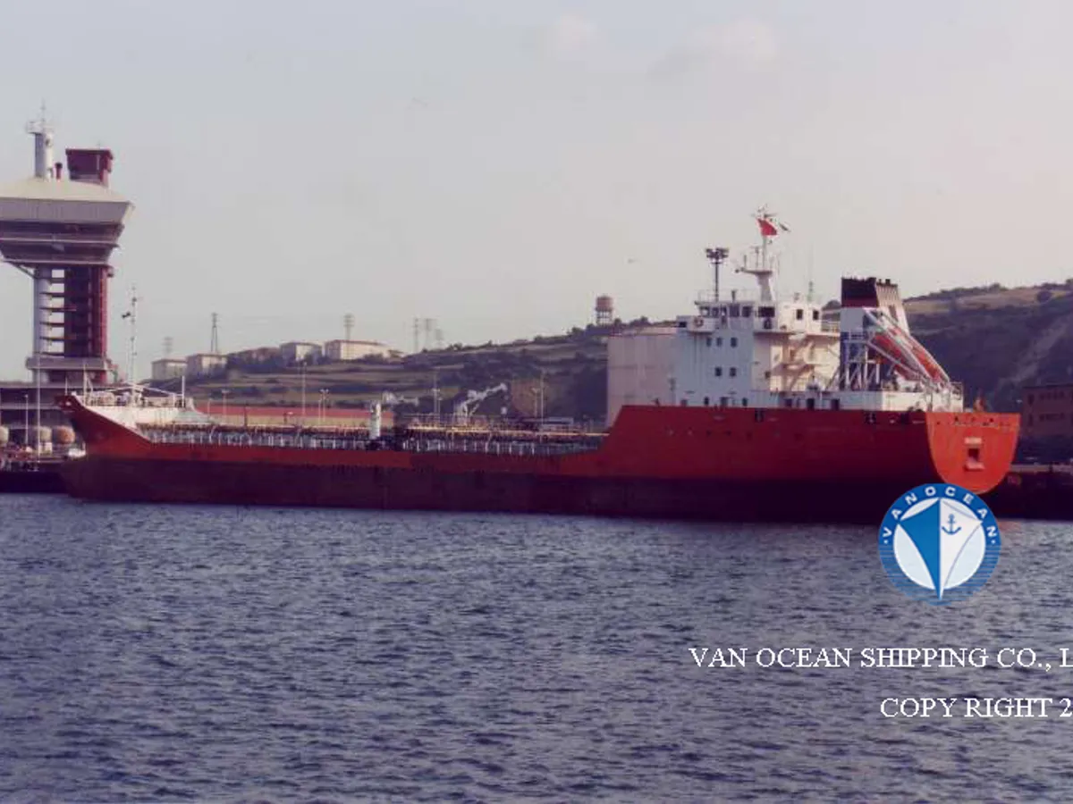 Navio-tanque de óleo/produtos químicos à venda