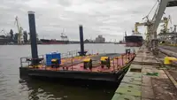 Barcaça à venda