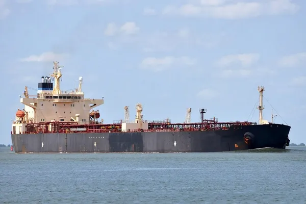 Oil/Chemical tanker for sale