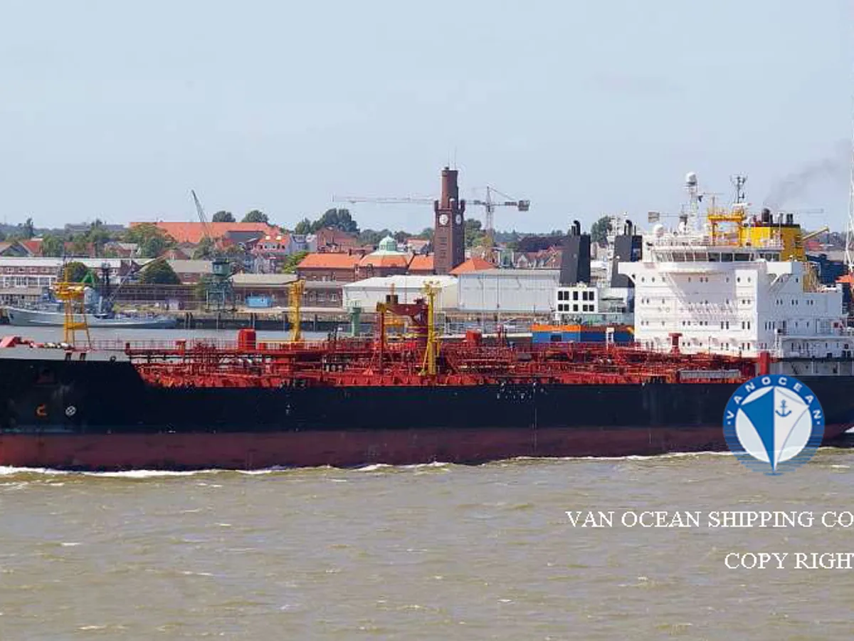 Navio-tanque de óleo/produtos químicos à venda