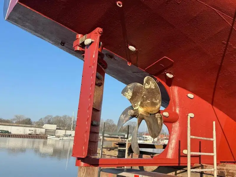 Navio graneleiro à venda