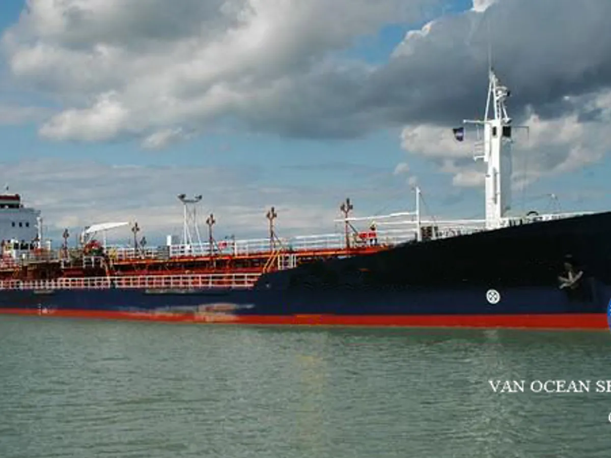 Navio-tanque de óleo/produtos químicos à venda