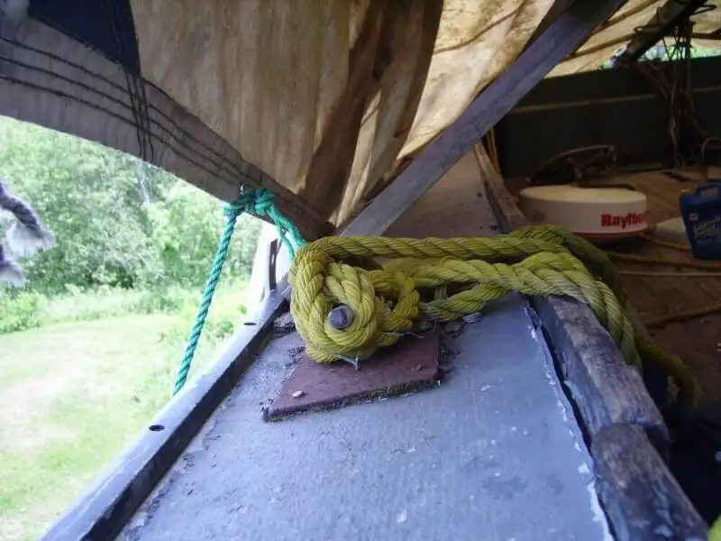 Barcaça à venda