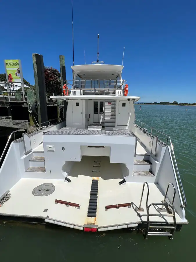 Navio de passageiros à venda