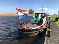 Rebocador à venda