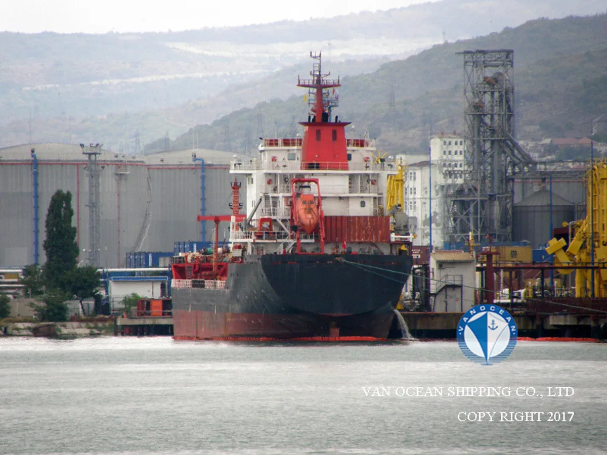 Navio-tanque de óleo/produtos químicos à venda