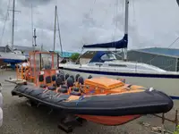 Barco inflável rígido à venda