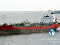 Navio-tanque de óleo/produtos químicos à venda