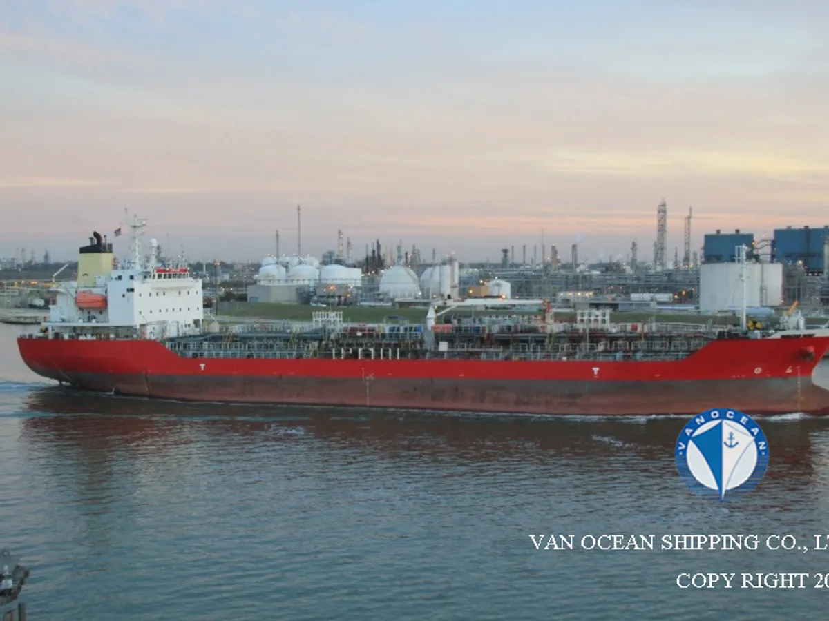 Navio-tanque de óleo/produtos químicos à venda