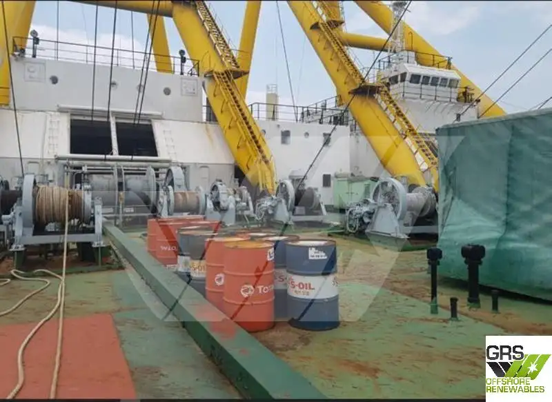 Navio guindaste à venda