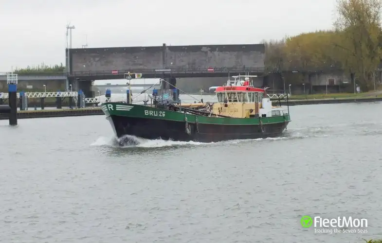 Navio de pesca de arrasto à venda