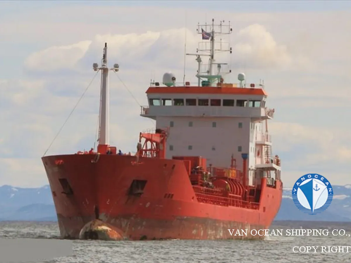 Navio-tanque de óleo/produtos químicos à venda