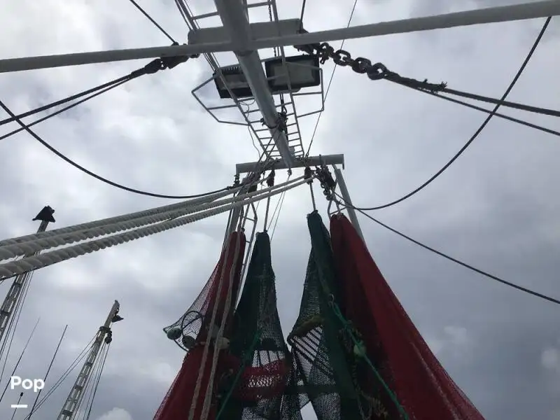 Navio de pesca de arrasto à venda