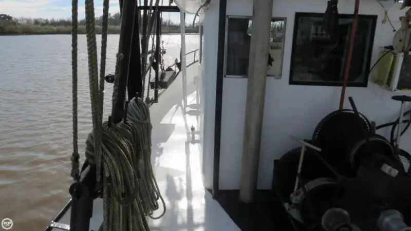 Navio de pesca de arrasto à venda